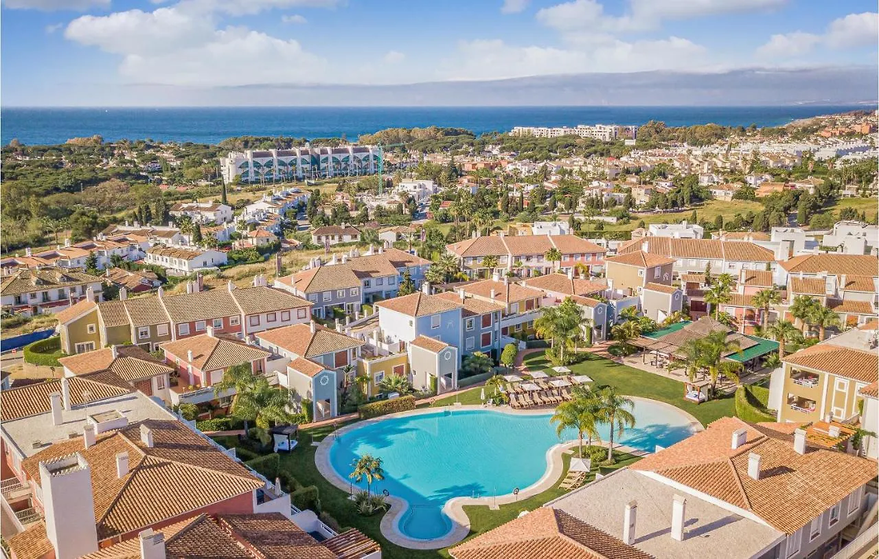 Awesome Apartment In Estepona With Kitchenette