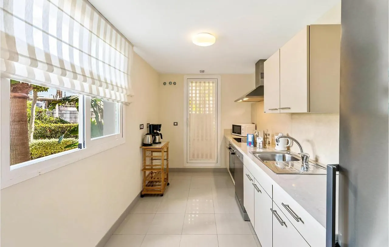 Awesome Apartment In Estepona With Kitchenette