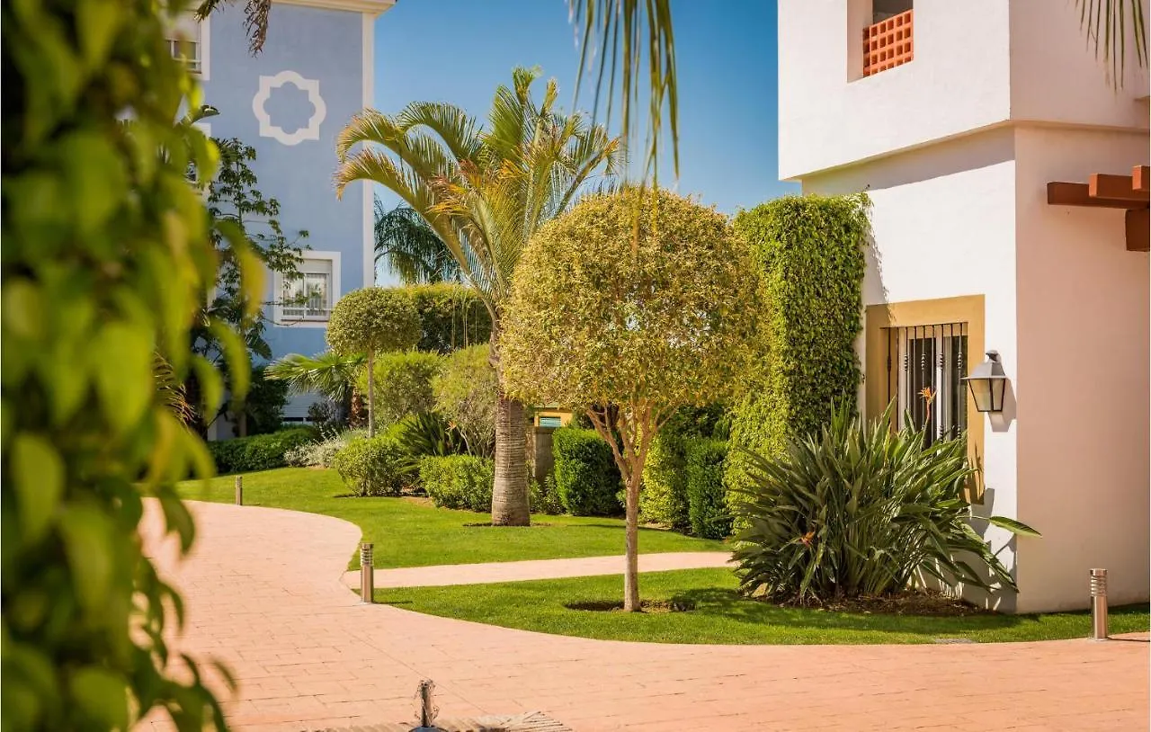 Awesome Apartment In Estepona With Kitchenette
